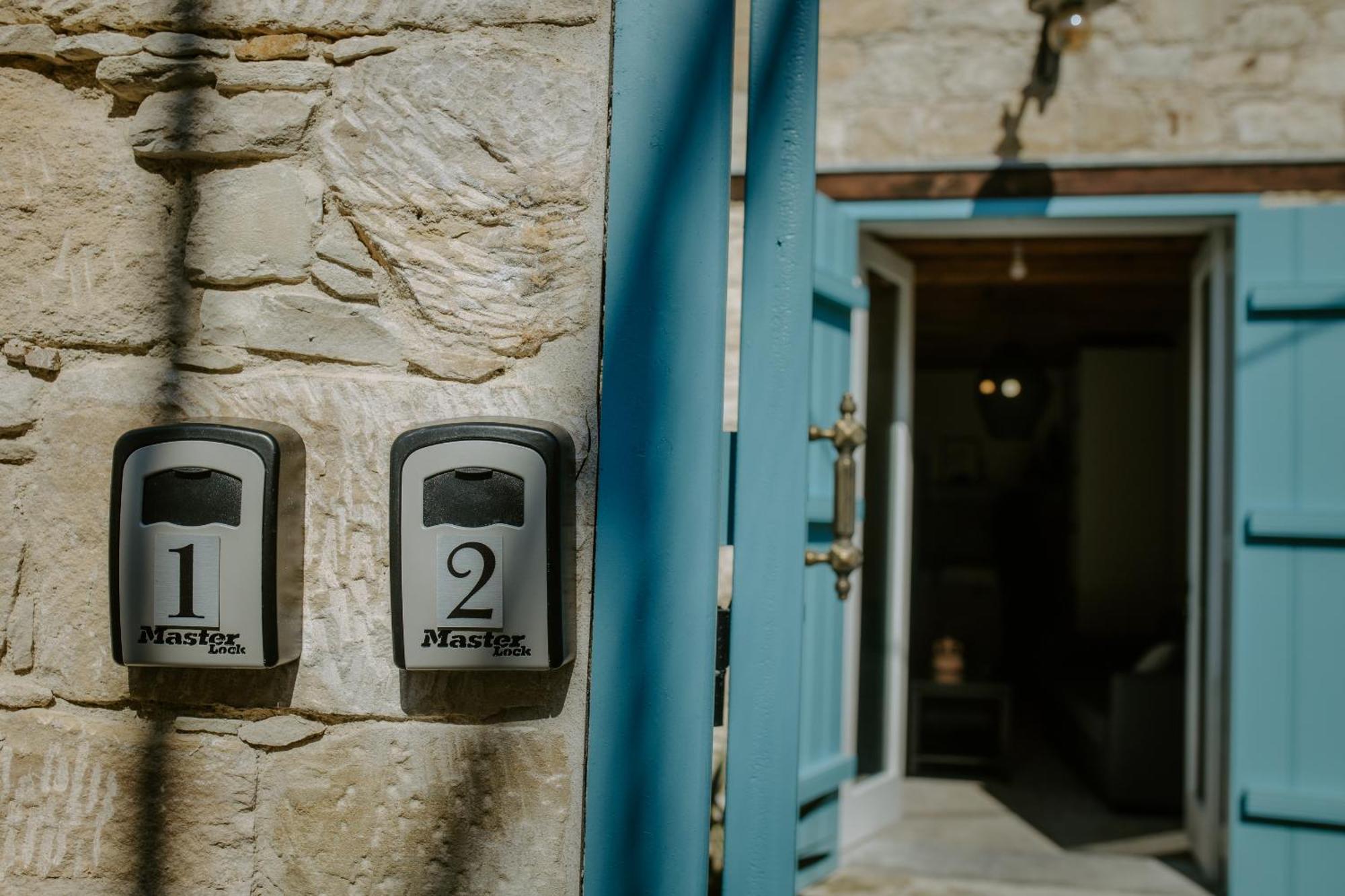 Smaragda'S Guest Rooms Limassol Exterior foto